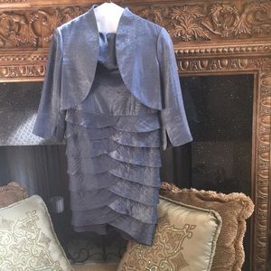 Adrianna Papell occasions dressy dress size 6